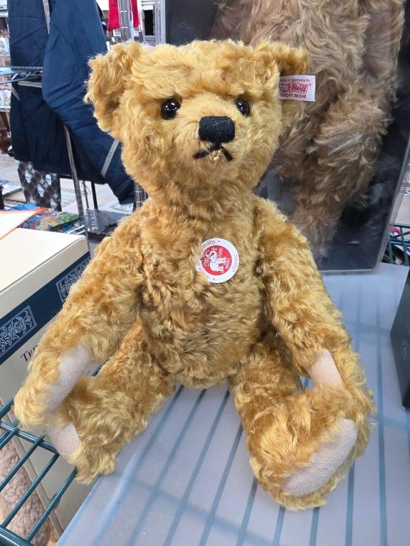 Sale Photo Thumbnail #232