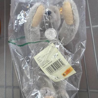 Sale Photo Thumbnail #81