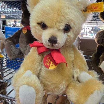 Sale Photo Thumbnail #190