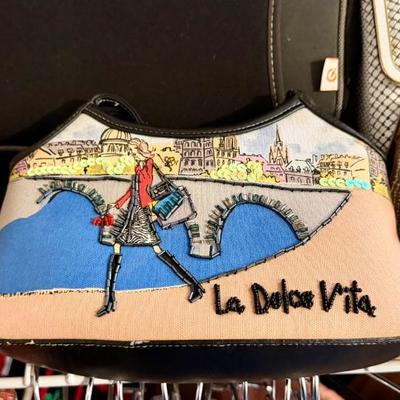 Sale Photo Thumbnail #191