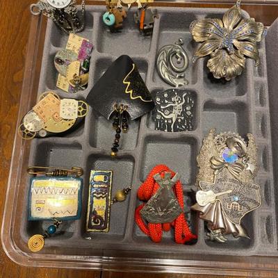 Sale Photo Thumbnail #118