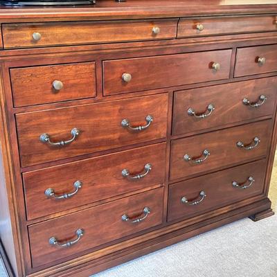 Sale Photo Thumbnail #46