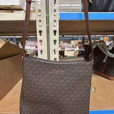 Sale Photo Thumbnail #111