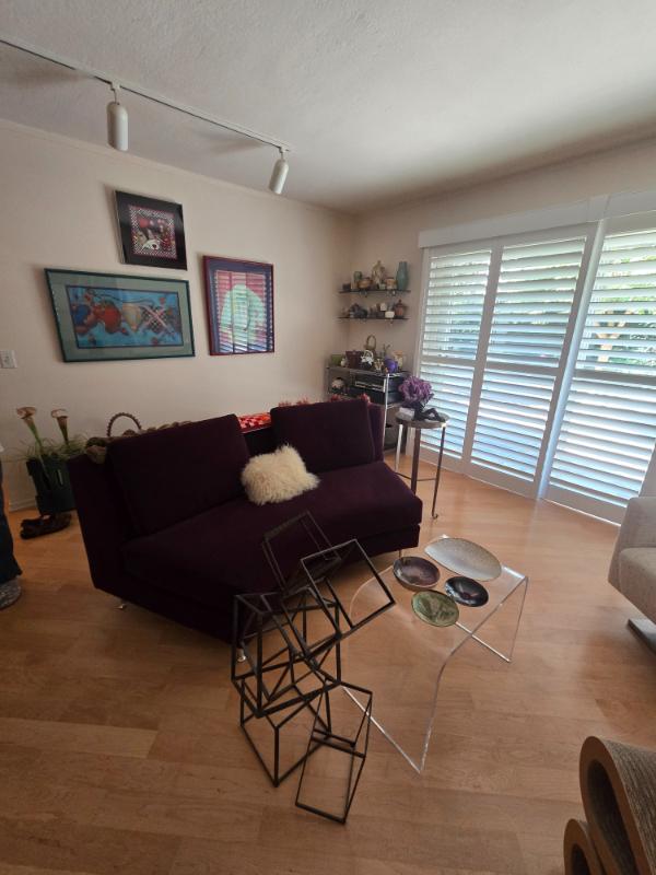 Sale Photo Thumbnail #12