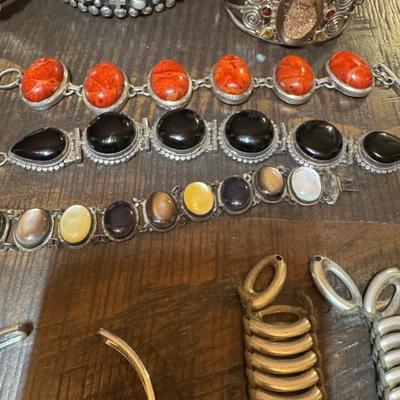 Sale Photo Thumbnail #253