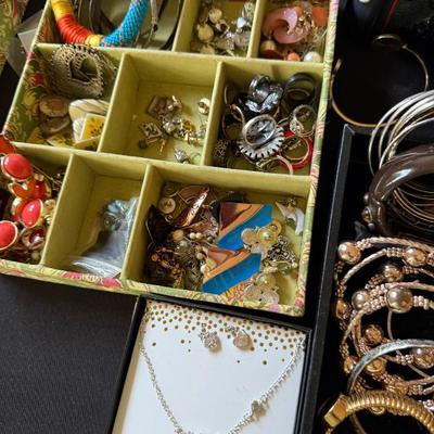 Sale Photo Thumbnail #14