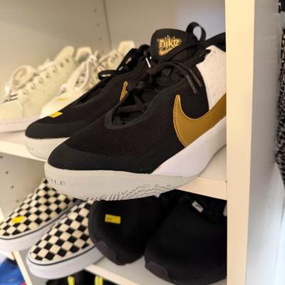 Sale Photo Thumbnail #181