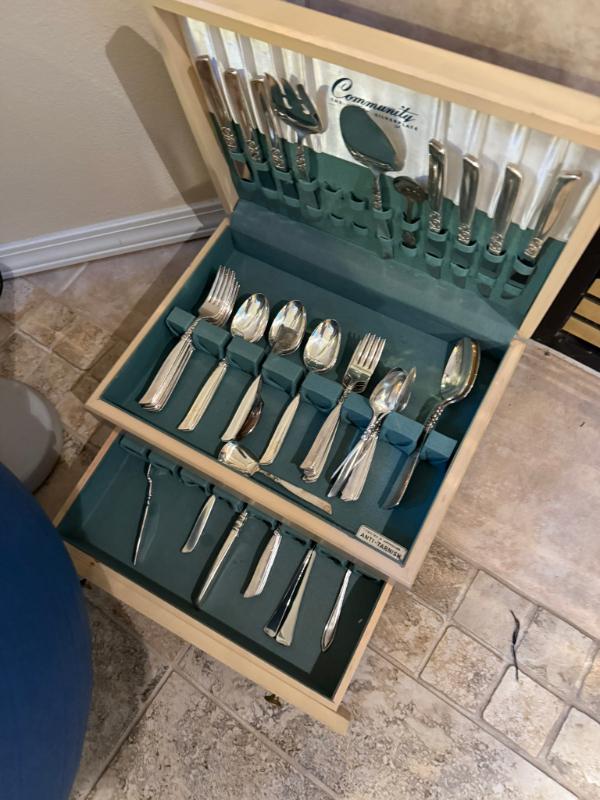 Sale Photo Thumbnail #4