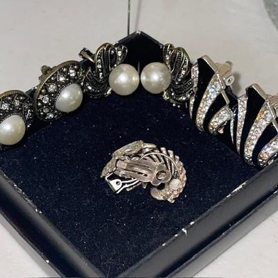 Sale Photo Thumbnail #125