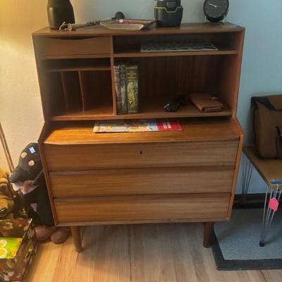 Sale Photo Thumbnail #2