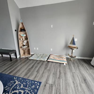 Sale Photo Thumbnail #130