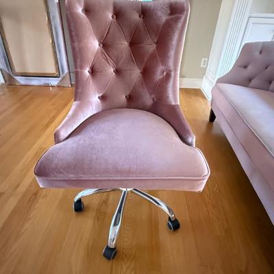 Sale Photo Thumbnail #100