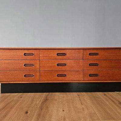 Sale Photo Thumbnail #4