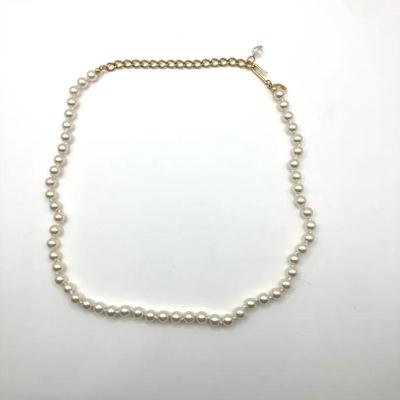 Beautiful Faux Pearl And Gold Tone Chain Necklace