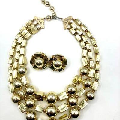 Gold Tone Beaded Vintage Bib Necklace With Clip On earrings 