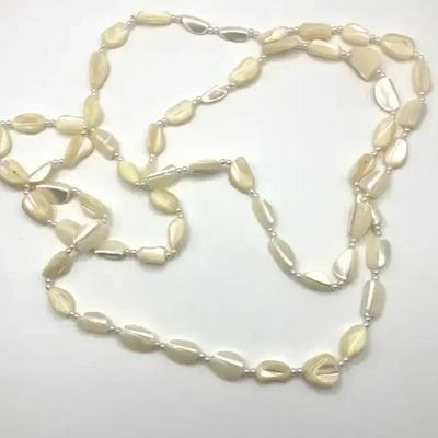 Mother of Pearl Shell Vintage Beaded Necklace