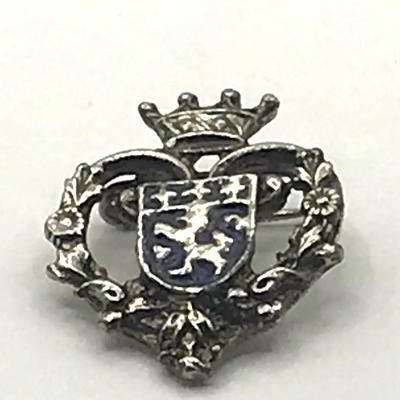 Vintage-Style Brooch Featuring A Shield With A Lion, Surrounded By A Wreath, And Topped With A Crown