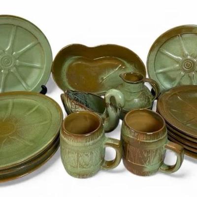 Frankoma Pottery Wagon Wheel Dinnerware Set – Green and Brown Glaze, 15 Pieces
