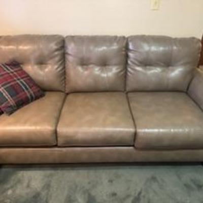 Sale Photo Thumbnail #111