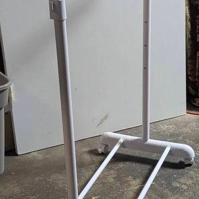 Mainstays Adjustable Rolling Garment Rack