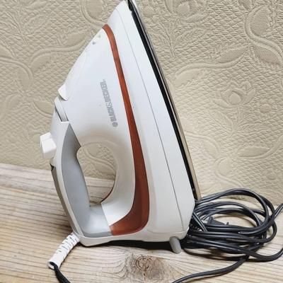 Black And Decker Steam Iron 