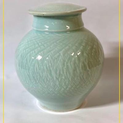 Celadon Style Glaze Ginger Jar with Lid 