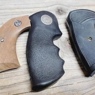 3pc Smaller Hand Grips Wood And Plastic/rubber