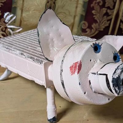 Junkyard Piggie Decor 