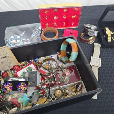 Sale Photo Thumbnail #357