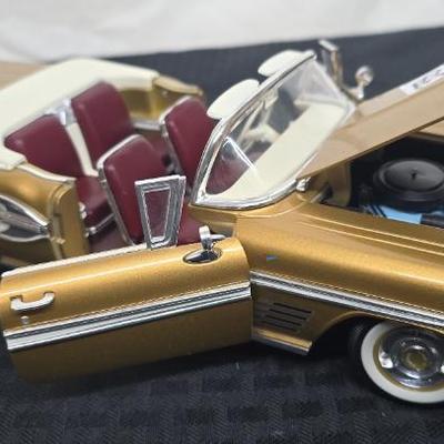 Sale Photo Thumbnail #343