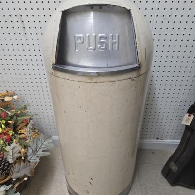 Sale Photo Thumbnail #824