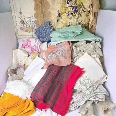 Vintage Household Linens: Lace, Embroidery, Damask & More