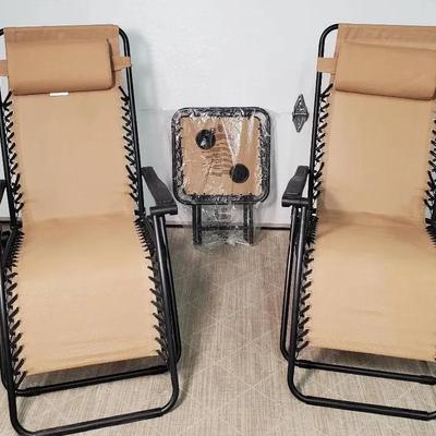 Amazon Basics Zero Gravity Patio Lounge Chairs With Unused Side Table 