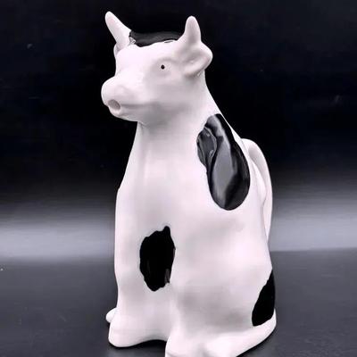 Frutuoso & Frutuoso Milk Jug With Handle — Cow
