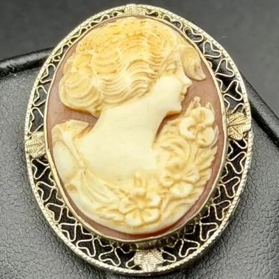Vintage Cameo Filigree Brooch Jewelry