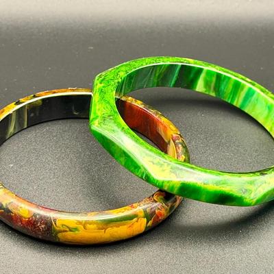 (2) Vintage Bakelite Bangles Feat Creamed Spinach