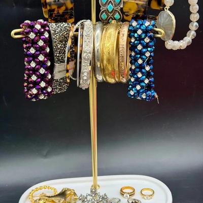 Costume Jewelry Lot Feat. Vintage