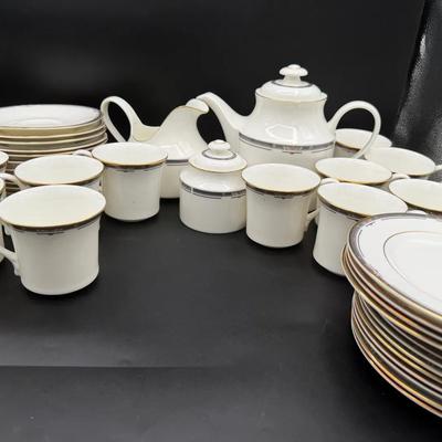 Royal Doulton Fine Bone China Musicale