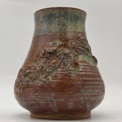 Detailed Short Top Ceramic Vase 