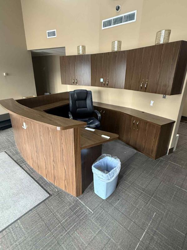 Sale Photo Thumbnail #18