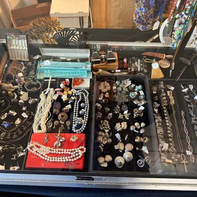 Sale Photo Thumbnail #54