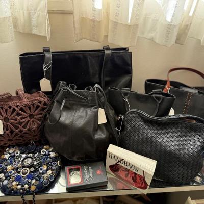 Sale Photo Thumbnail #137