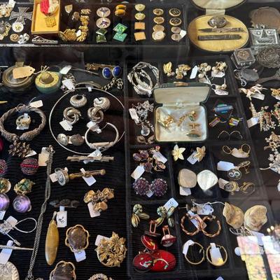 Sale Photo Thumbnail #44