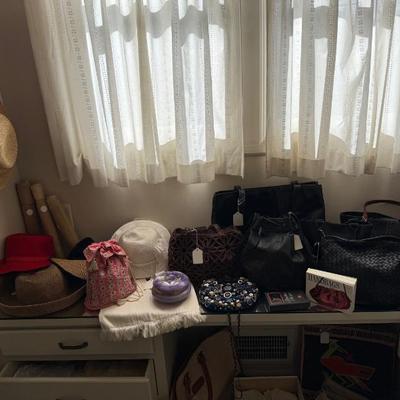 Sale Photo Thumbnail #139