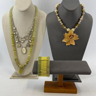 Sale Photo Thumbnail #200