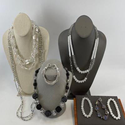 Sale Photo Thumbnail #73