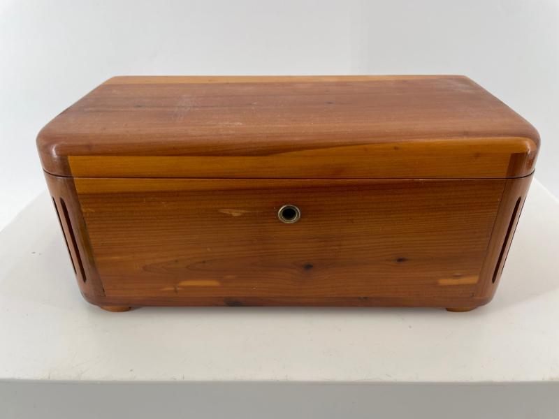 Sale Photo Thumbnail #345