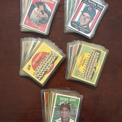 25 1959 Topps Baseball Cards.