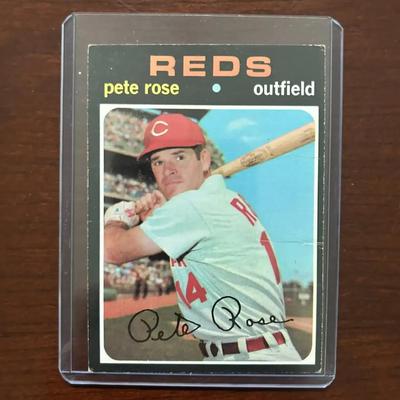 1971 Topps Baseball Card. Pete Rose - Cincinnati Reds. Card #100