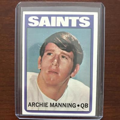 1972 Topps Football Card. Archie Manning Rookie Card - New Orleans Saints. Card #55